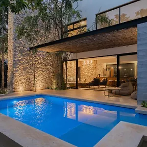 Twelve O'clock - Luxury Villa Tulum